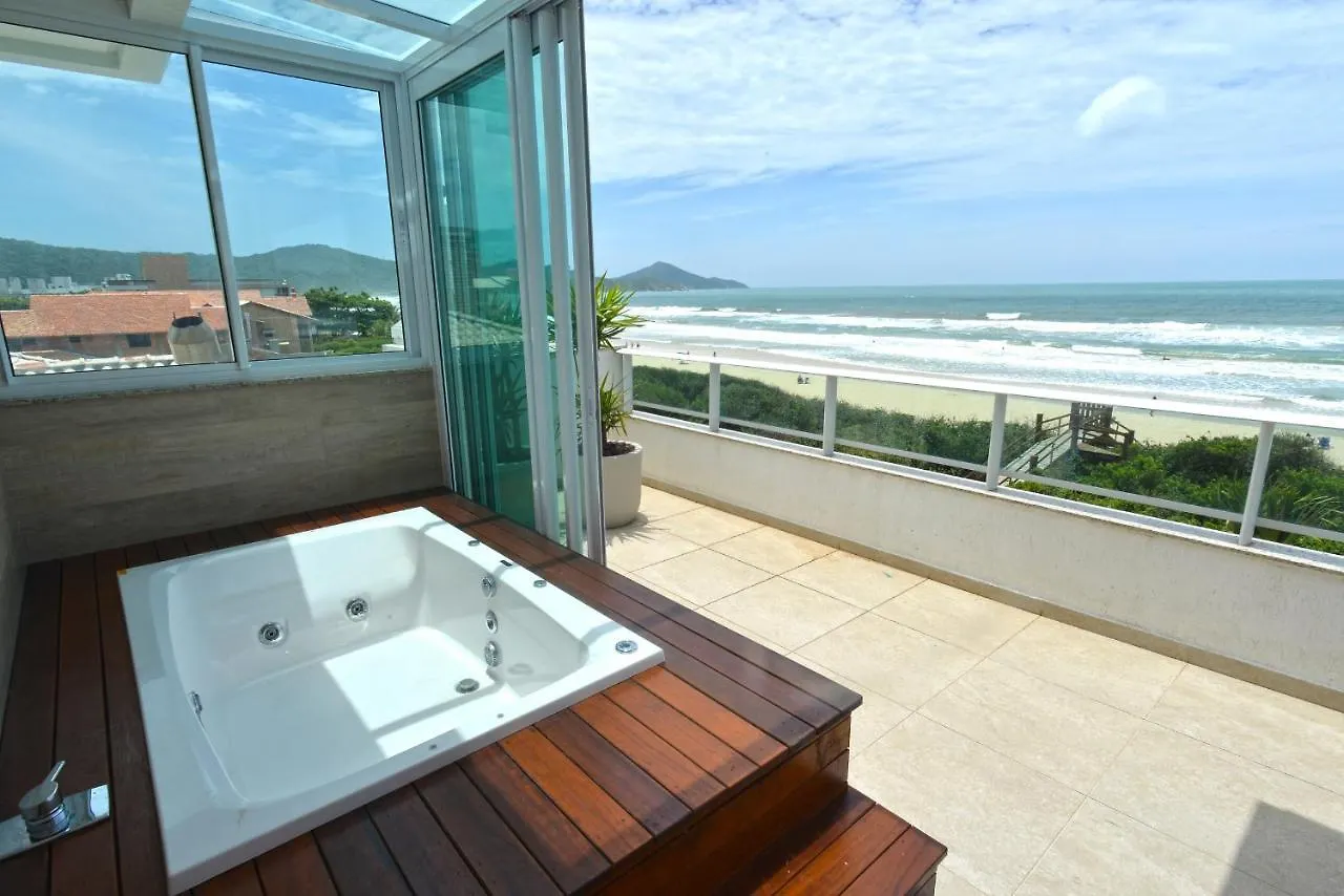 Guest house Hospedaria Home Suites Mariscal Bombinhas